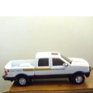 John Deere White Pickup Truck Toy Diecast‎ Model Vehicle